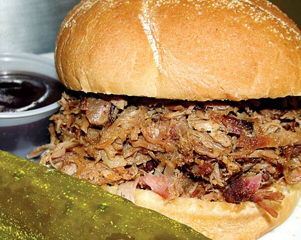 kojaks-house-of-ribs-bbq-sandwiches-pulled-pork-001